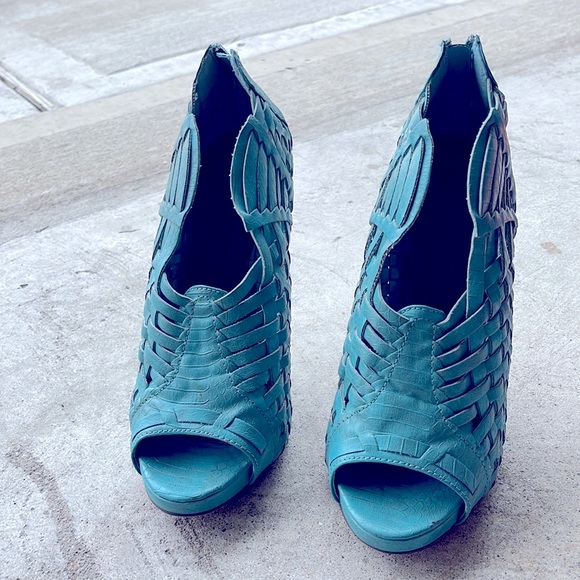 Michael Antonio Matteo Turquoise Snake - Picture 2 of 6